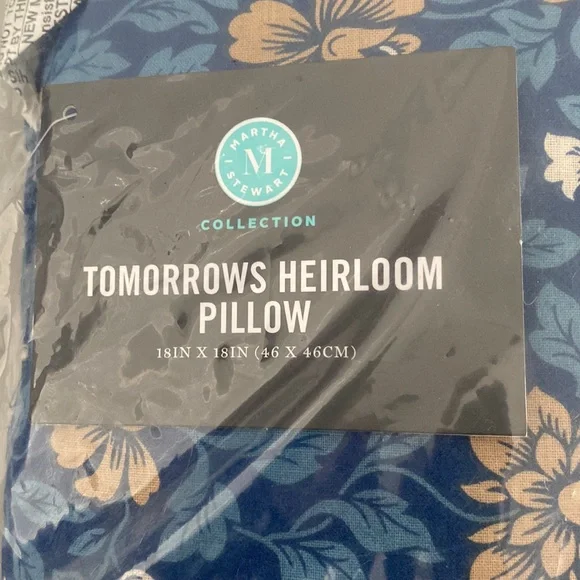 Home Decor Floral Patchwork Tomorrows Heirloom Pillow Martha Stewart For Macy’s - Picture 3 of 4